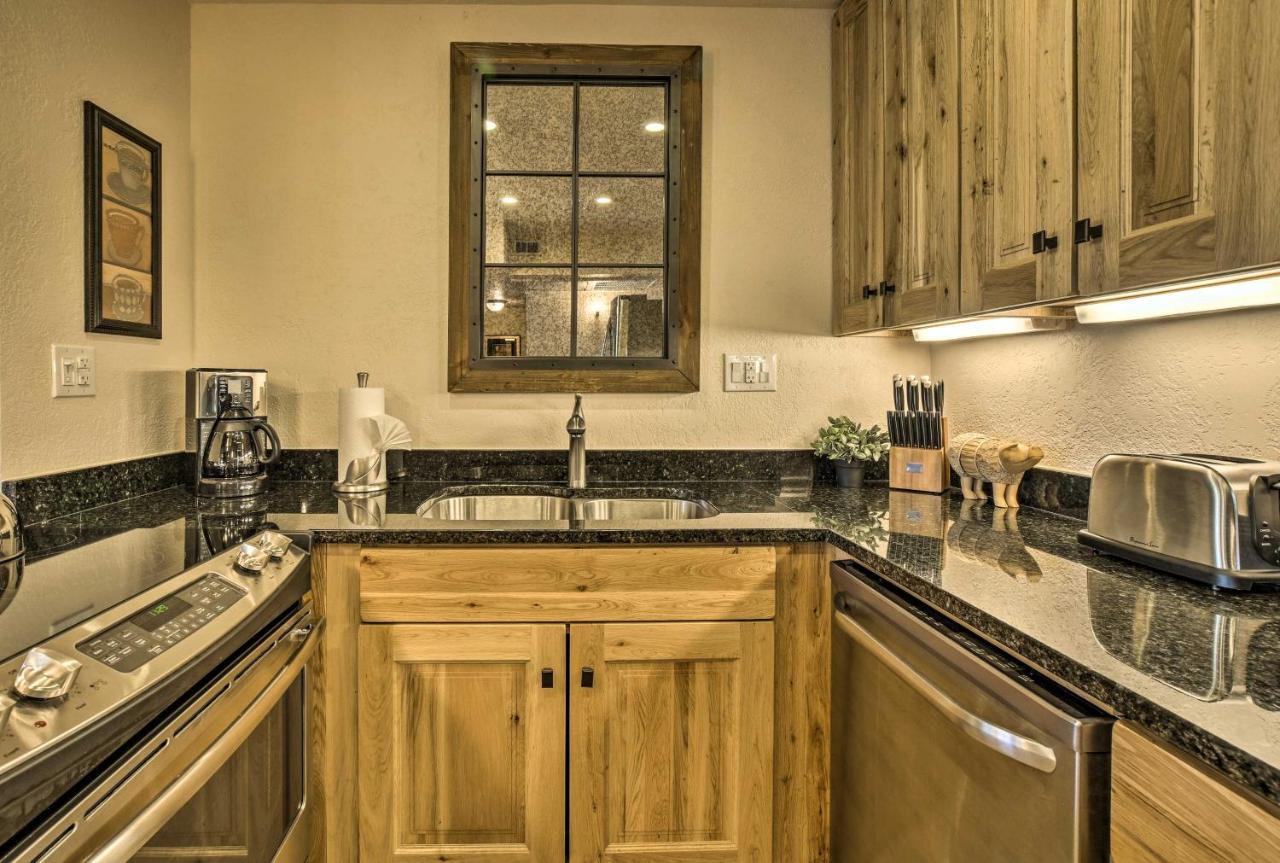 Appartamento Adobe-Style Abode With Amenities - Walk To Plaza! Santa Fe Esterno foto